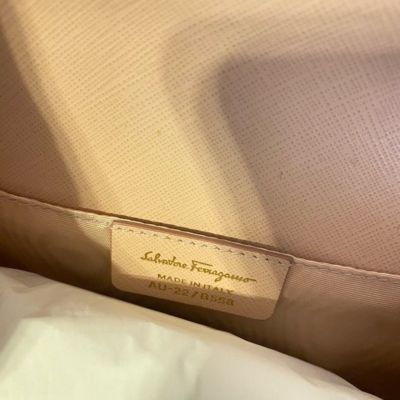 Salvatore Ferragamo Crossbody Chain Bag - Picture 6 of 7